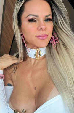 Kely Couto - Acompanhante Travesti / Transex em São Paulo - SP