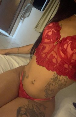 Yara Lays - Acompanhante Travesti / Transex em Caruaru - PE Yara Lays - Acompanhante Travesti / Transex em Caruaru - PE
