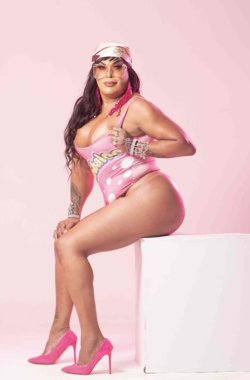 Alessandra Dias - Travestis e Transex em Caruaru - PE