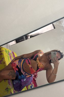 Hanninha Safadinha - Acompanhante Travesti / Transex em São Paulo - SP