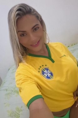 Larah Canuto - Travestis e Transex em Natal - RN